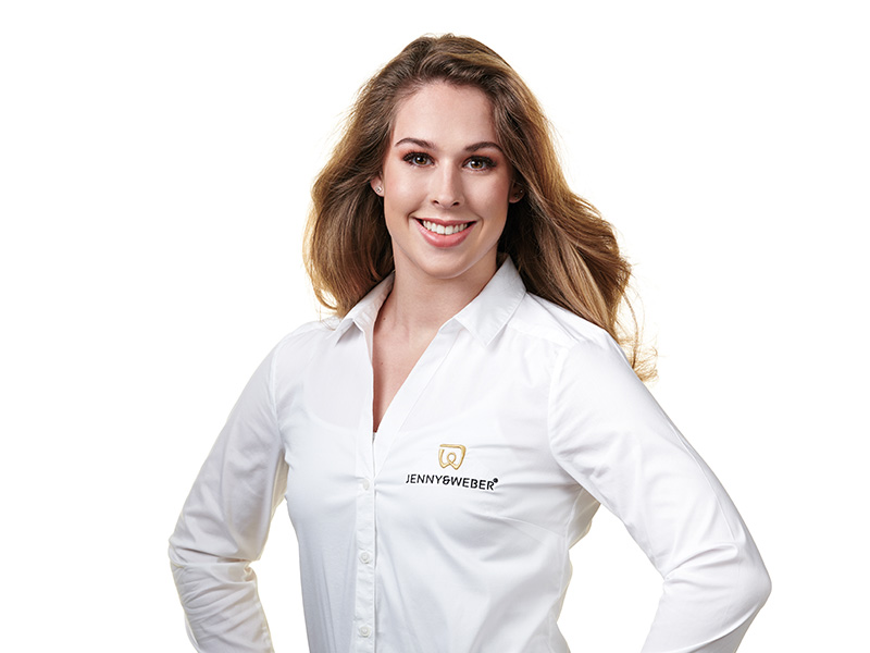 Für weitere zwei Jahre Markenbotschafterin der Jenny & Weber Infrarotkabinen: Giulia Steingruber.